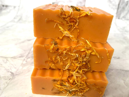 Turmeric Manuka Honey Brightening Soap Bars: Yes Label