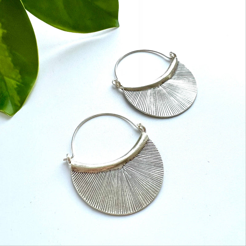 Hill Tribe Sterling Silver Etched Petal Earring: Medium