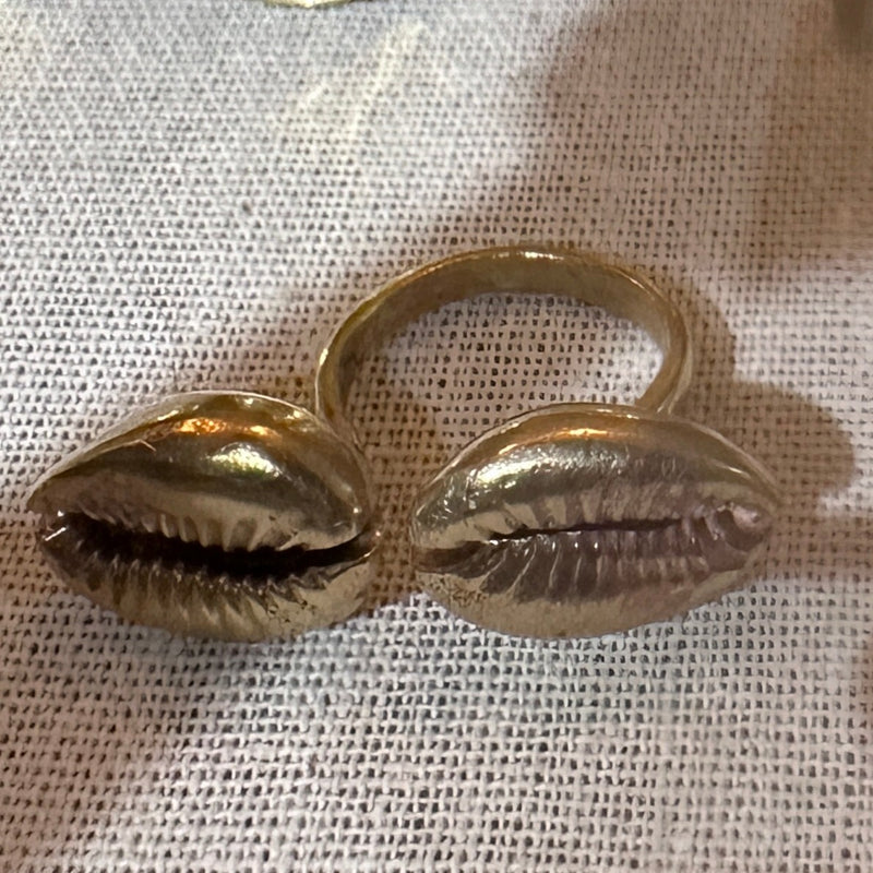 Double Cowrie Ring