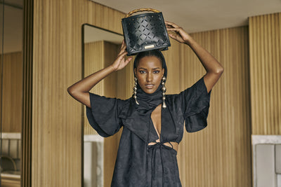 Nuur Bag - Almond Noir